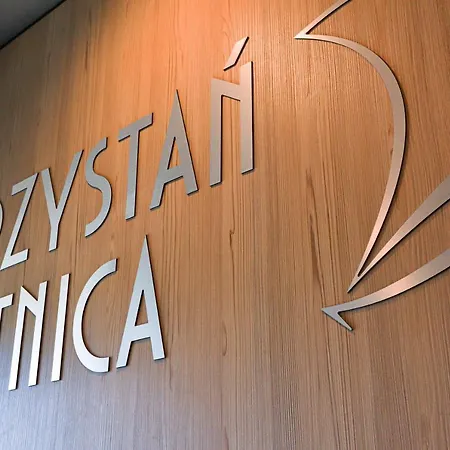 Przystan Letnica By Renters 아파트