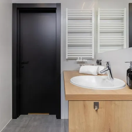 Przystan Letnica By Renters 그단스크